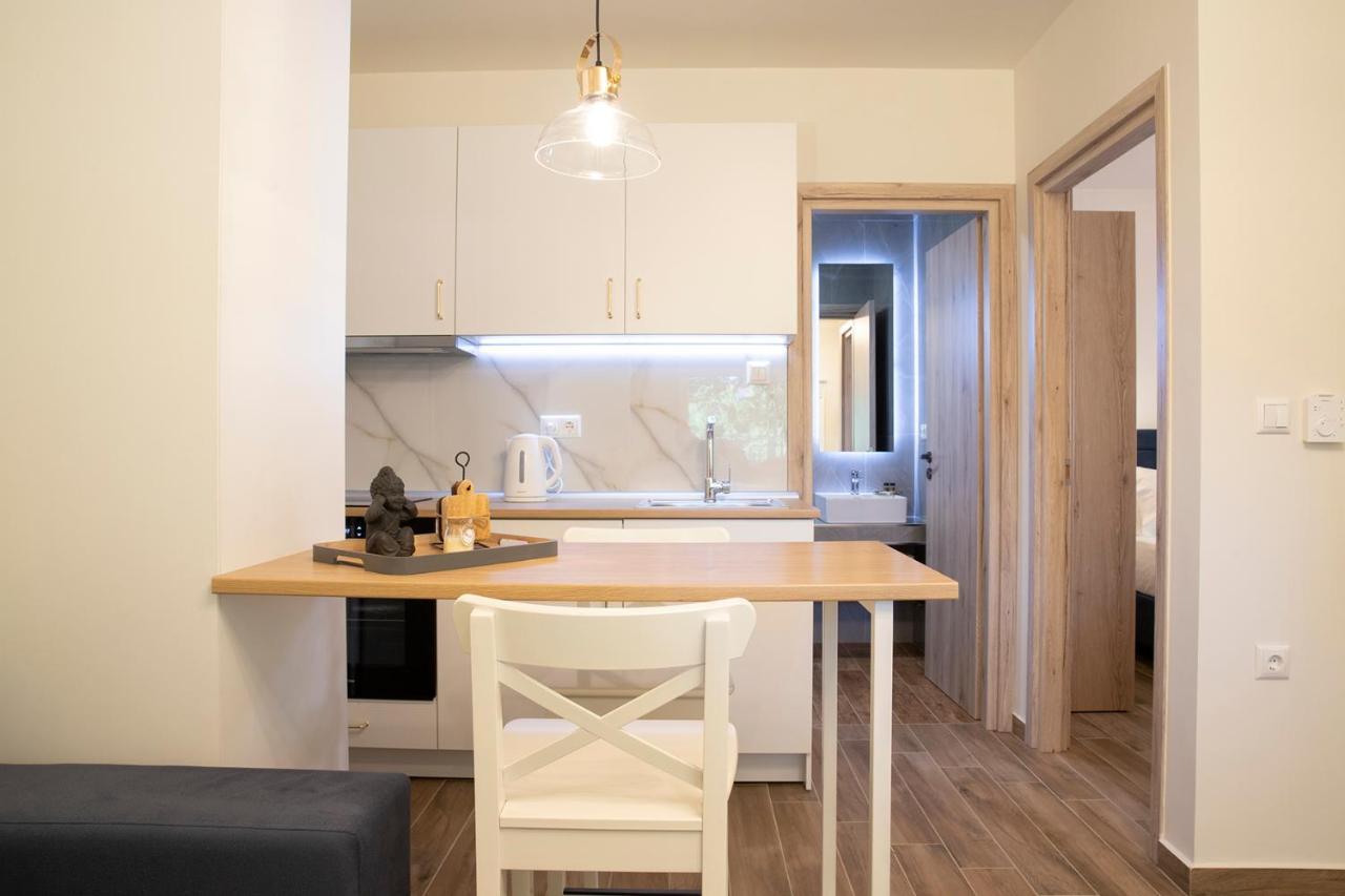 Appartamento Elena Luxury Living Paralía Skotínis Esterno foto