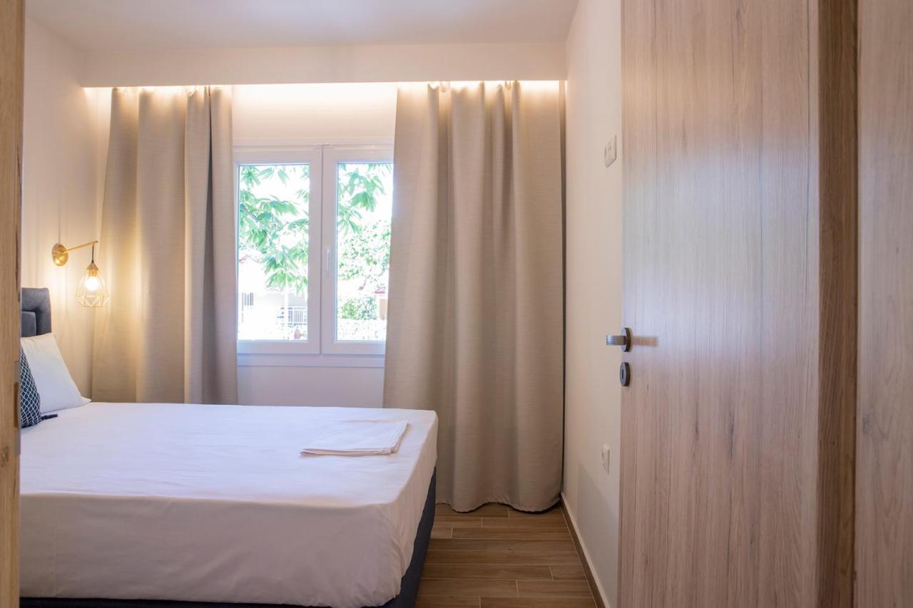 Appartamento Elena Luxury Living Paralía Skotínis Esterno foto