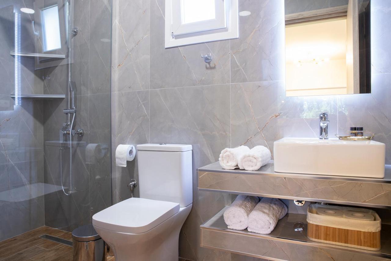 Appartamento Elena Luxury Living Paralía Skotínis Esterno foto