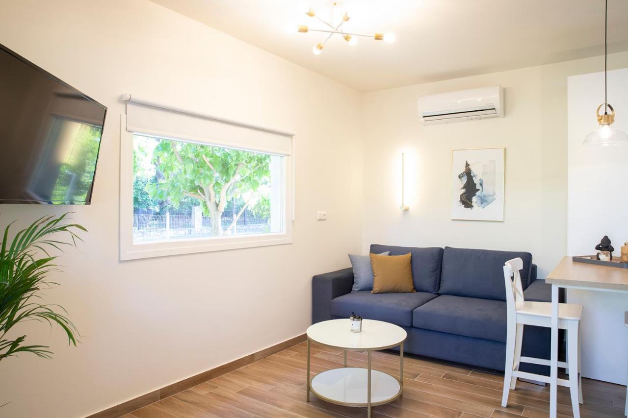Appartamento Elena Luxury Living Paralía Skotínis Esterno foto