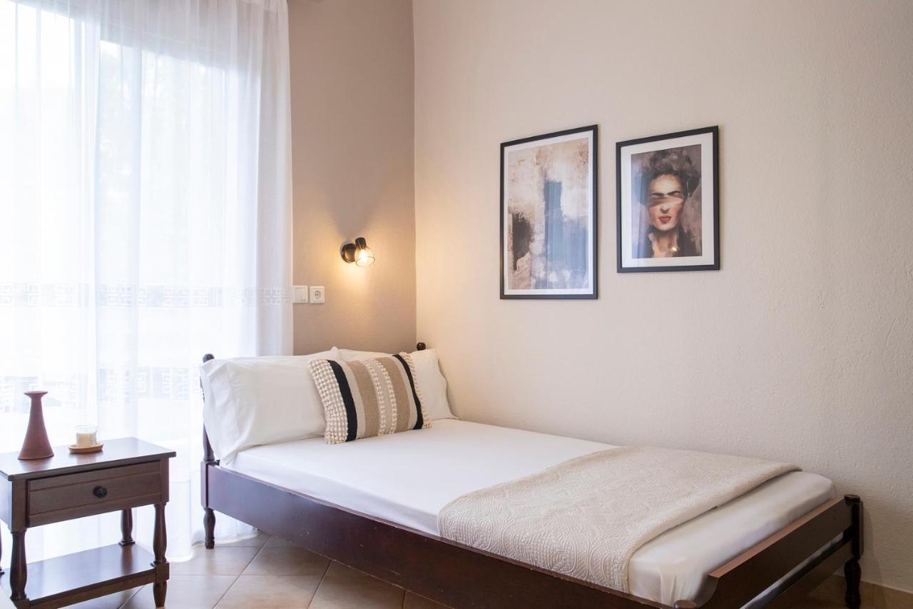 Appartamento Elena Luxury Living Paralía Skotínis Esterno foto