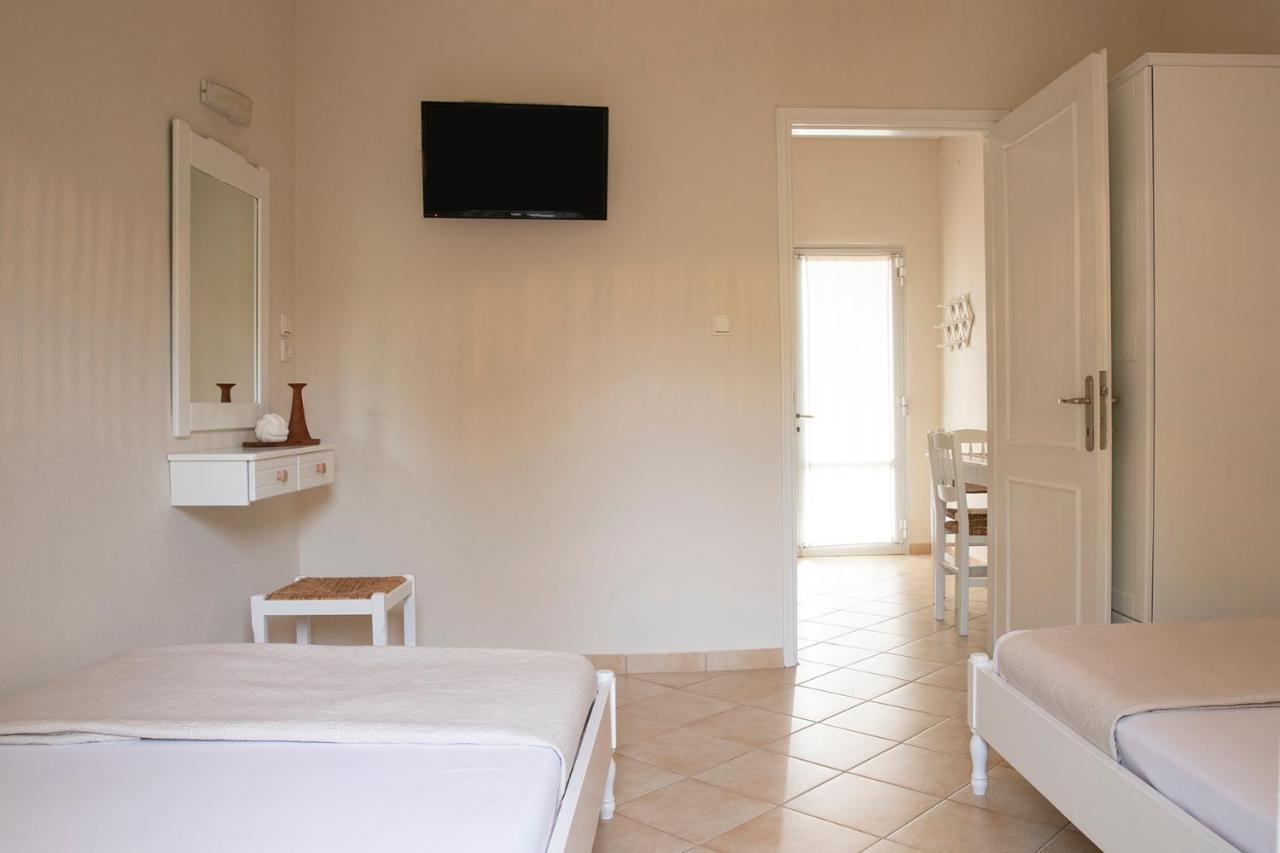 Appartamento Elena Luxury Living Paralía Skotínis Esterno foto